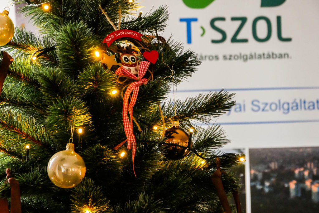 t-szol ünnepi karácsonyi nyitvatartás